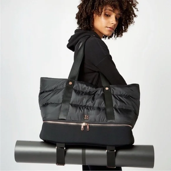 Sweaty betty icon luxe gym bag hotsell
